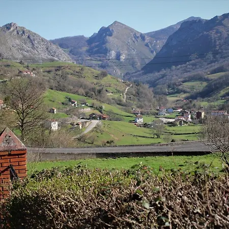 Casa Amable Holiday home La Roza (Asturias)